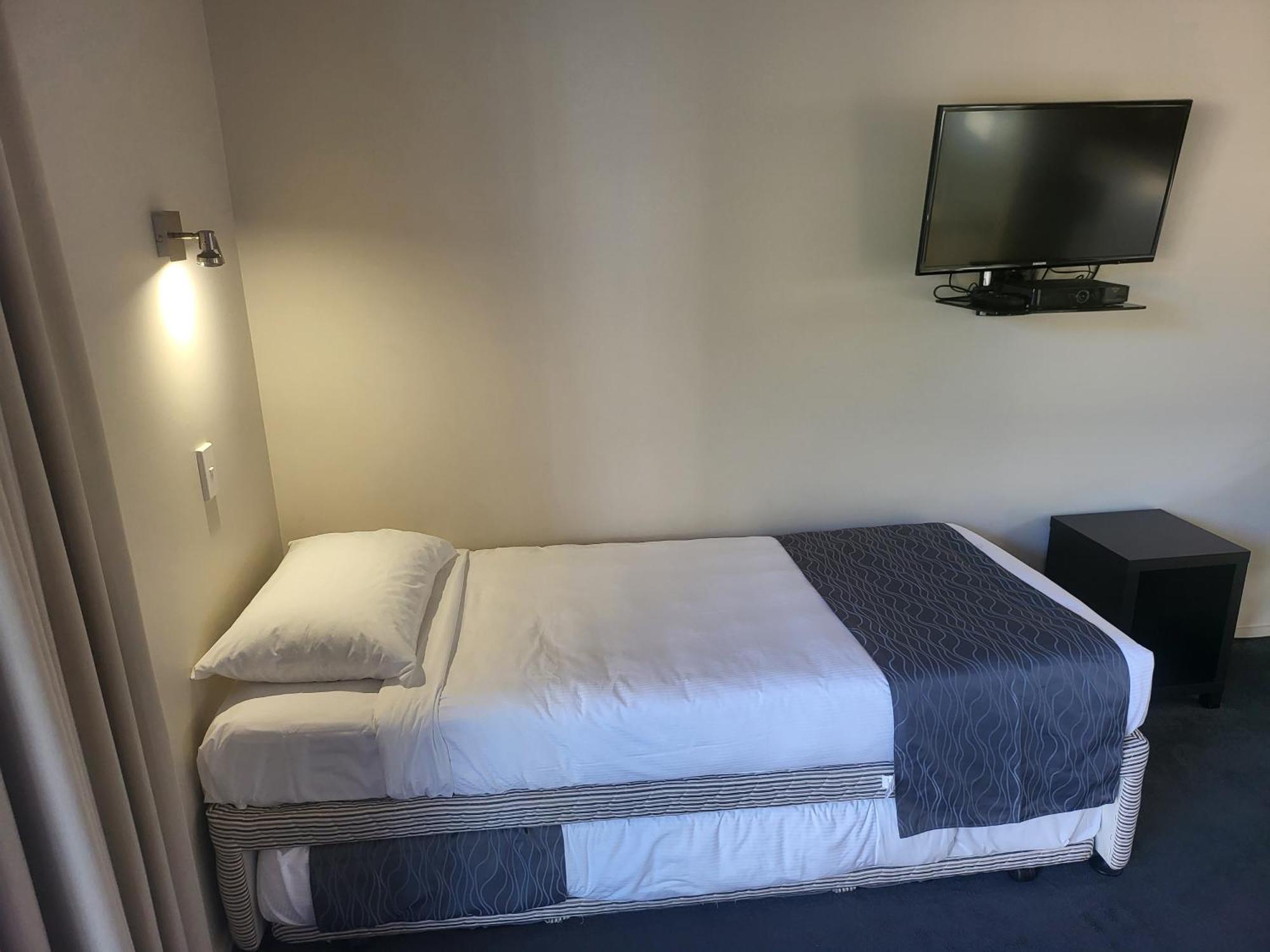 Ferrylink Motel Пиктон Экстерьер фото