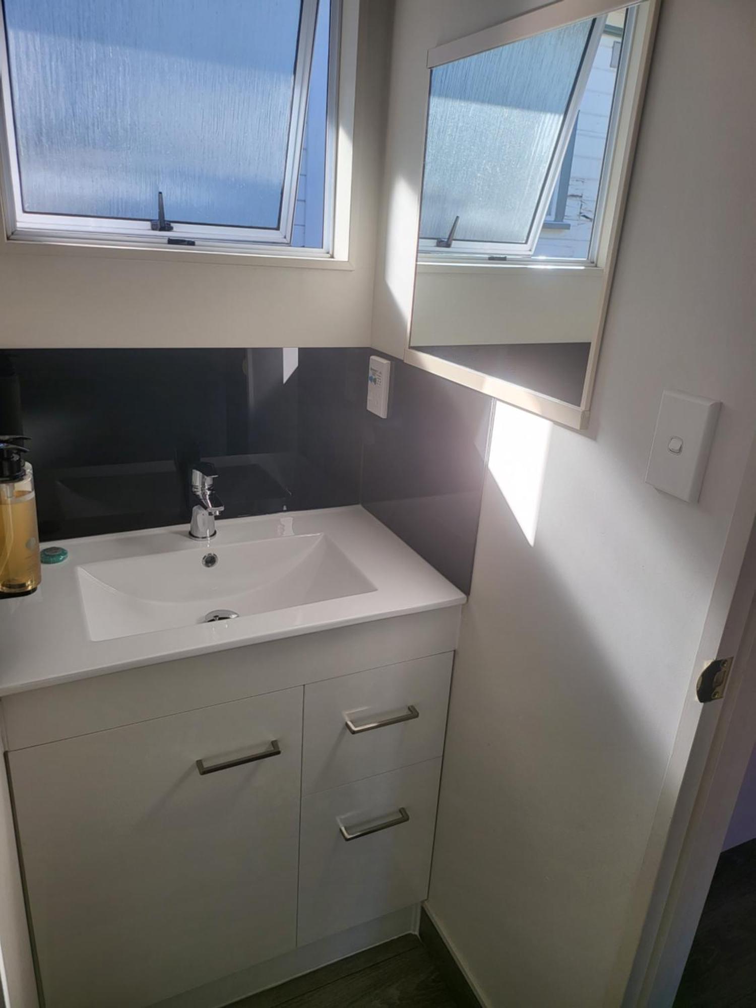 Ferrylink Motel Пиктон Экстерьер фото