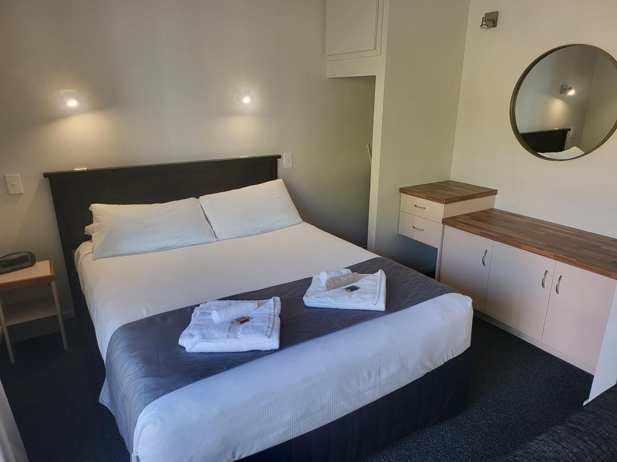 Ferrylink Motel Пиктон Экстерьер фото