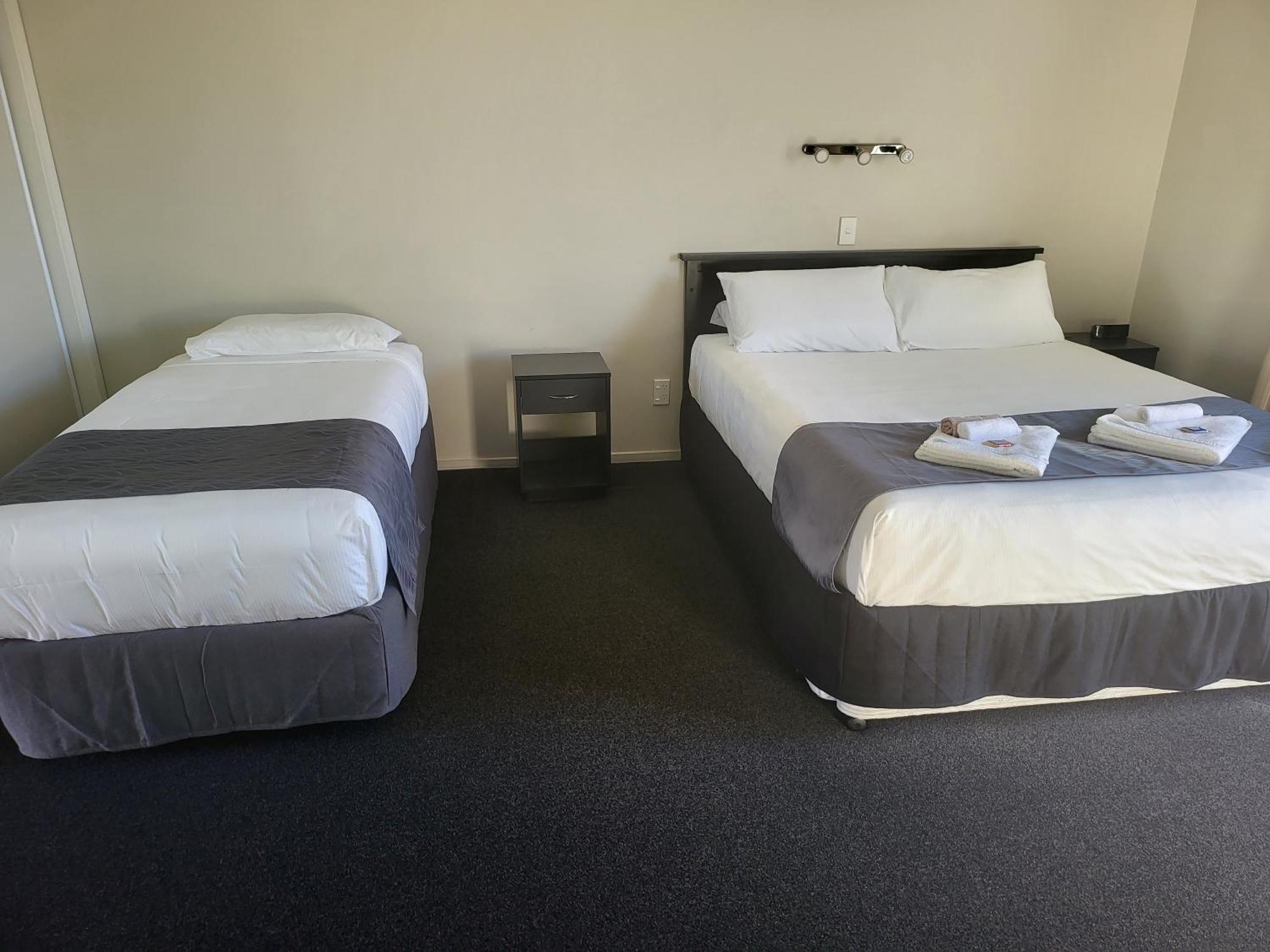 Ferrylink Motel Пиктон Экстерьер фото