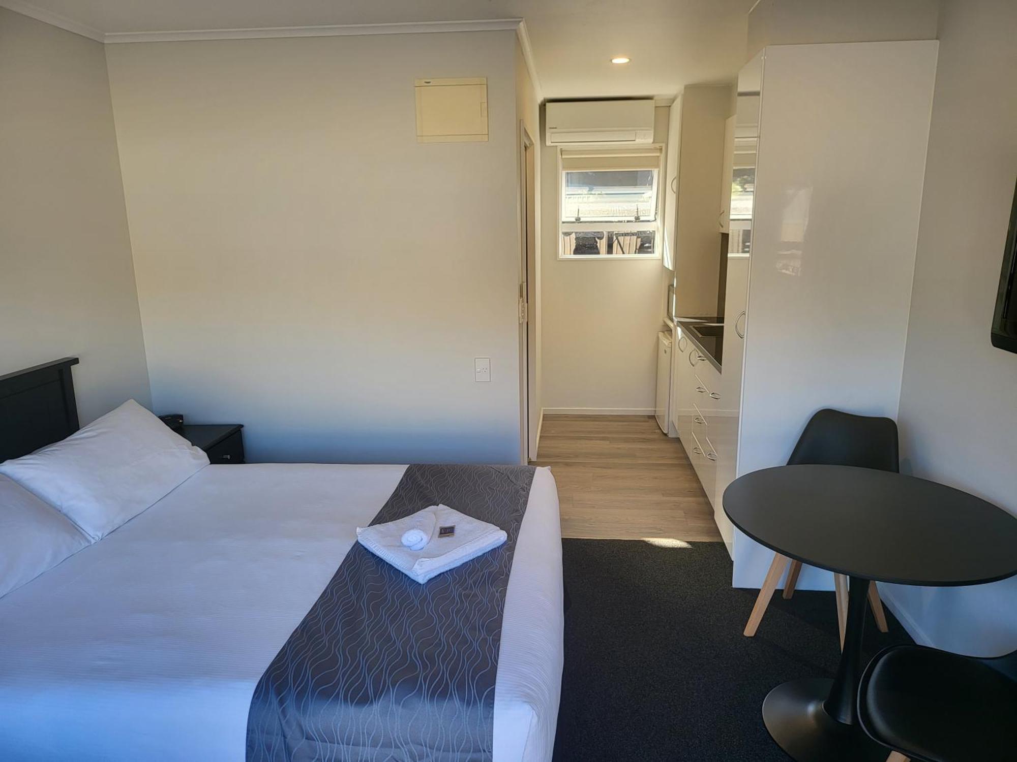 Ferrylink Motel Пиктон Экстерьер фото