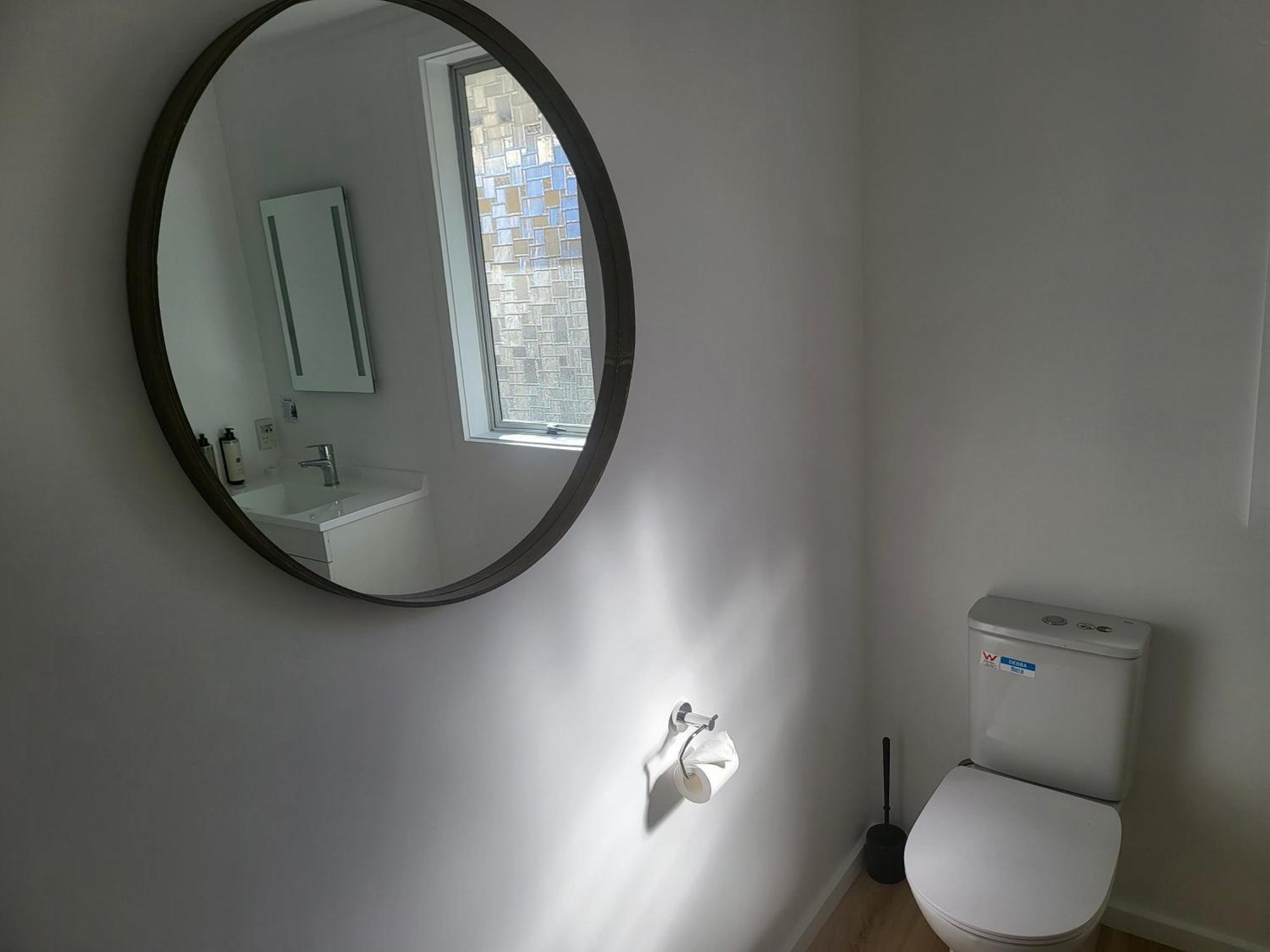 Ferrylink Motel Пиктон Экстерьер фото